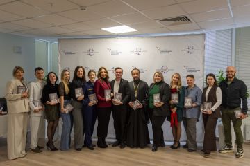 Город-герой и его истории. Член Общественной Палаты ДНР, руководитель Донецкого РО ВСКС Анна Артеева приняла участие в мероприятии на площадке «Точки кипения», где был представлен литературный сборник «Горловка. Это моя...