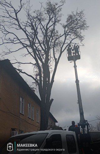 Работы коммунальных служб в Макеевке 10 ноября