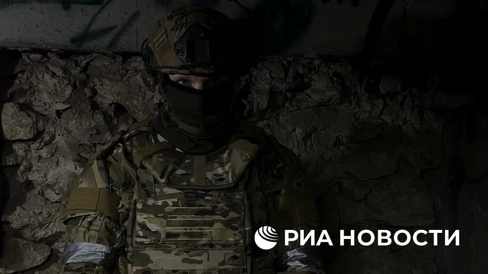 Российские силы взяли под контроль под контроль нефтебазу на восточной окраине Купянска, ж/д станции Оливино и Парк Восточного Прибытия, сообщил командир штурмового отряда группировки "Запад" с позывным "Ловец"