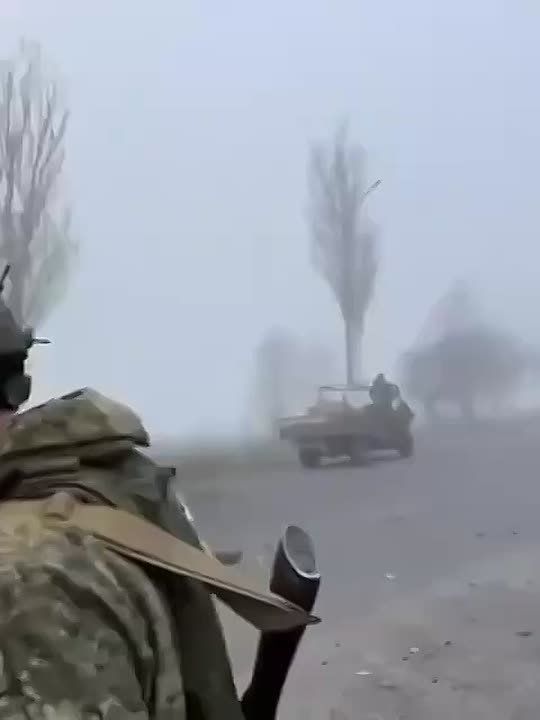 Кирилл Макаров: Под покровом тумана русские возвращают Покровск (Красноармейск)