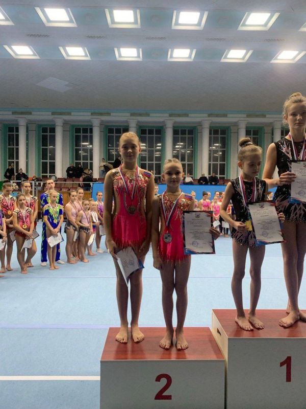 С 6 по 8 ноября в городе Донецке, на базе ДС «Шахтёр», проводился Кубок и Первенство Донецкой Народной Республики по спортивной акробатике