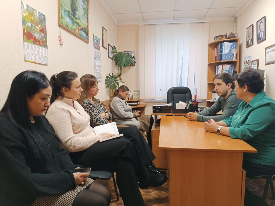 Заместитель главы Администрации Шахтерского муниципального округа встретился с трудовым коллективом