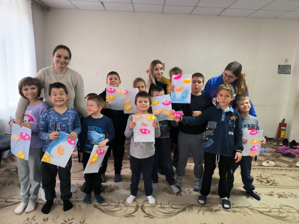 11 ноября доброслужащие администрации городского округа Горловка провели акцию «Остров творчества»