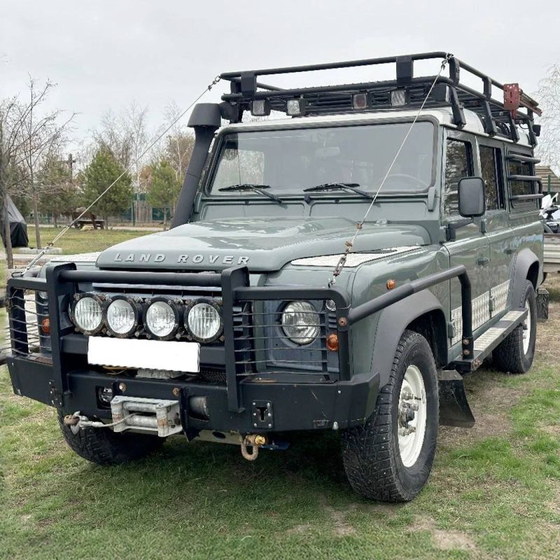 2 050 �.�. Land Rover Defender, 2008 �.�