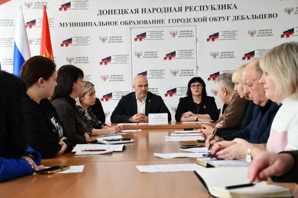 Сергей Желновач: Заседание муниципального штаба по вопросам здравоохранения на территории городского округа Дебальцево Донецкой Народной Республики