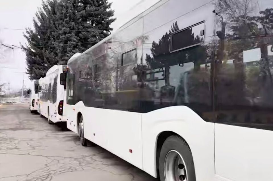 ДНР получила семь новых автобусов в рамках федеральной программы