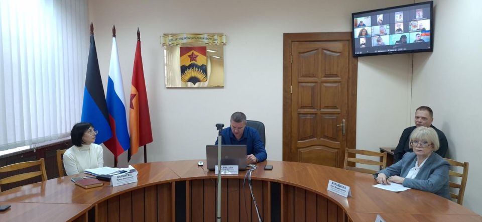 В администрации Шахтерского округа состоялись публичные слушания по проекту решения о бюджете