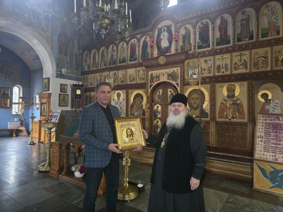 Александр Качанов: В Свято-Владимирском храме города Докучаевска появилась новая икона Спасителя