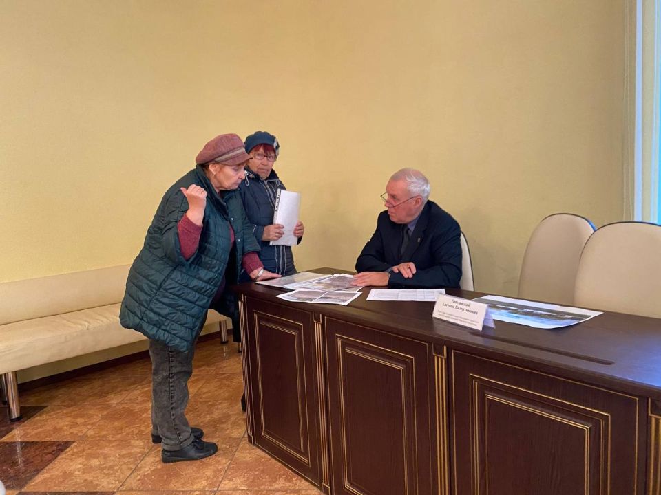 Евгений Поплавский: Провел прием граждан по личным вопросам