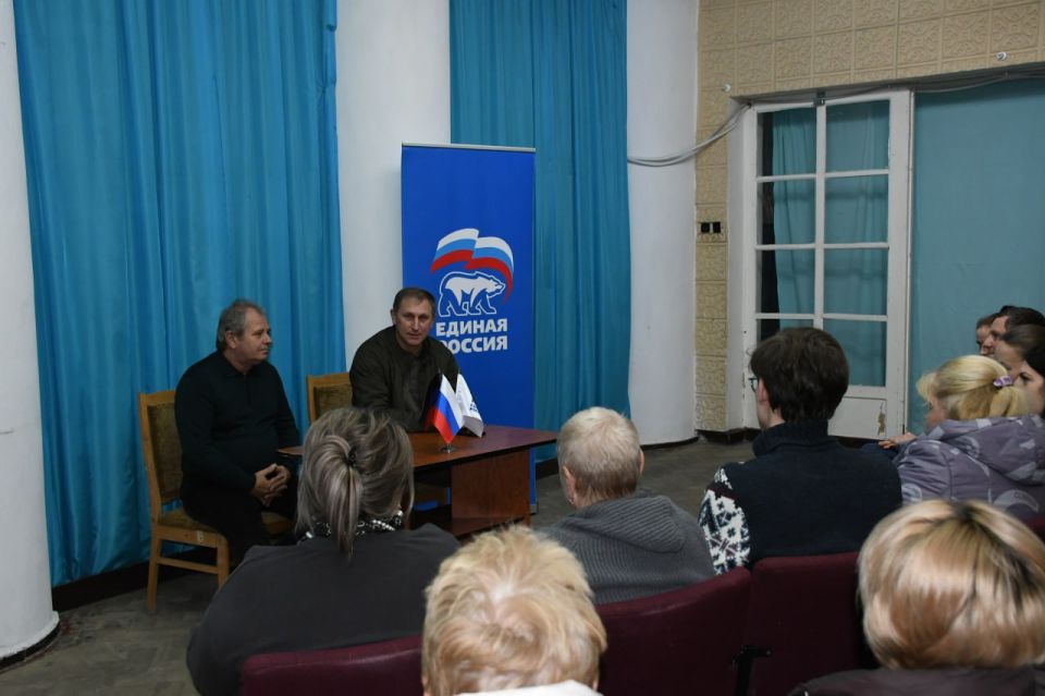 Глава Шахтерского округа встретился с трудовым коллективом в Кировском