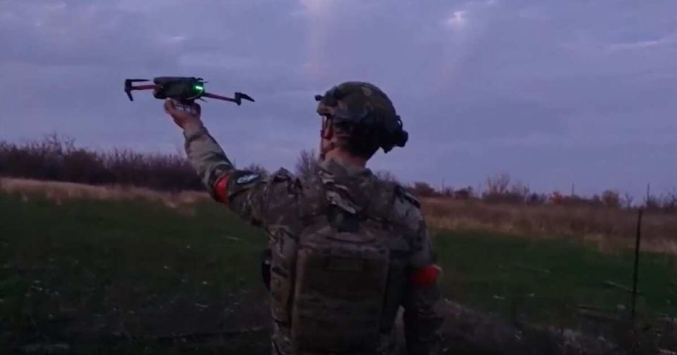 Дроноводы сбросили листовки в Димитрове с призывом к ВСУ сдаваться в плен