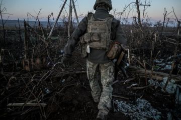 Зеленский: Военные ВСУ сами могут принять решение о выходе из Красноармейска