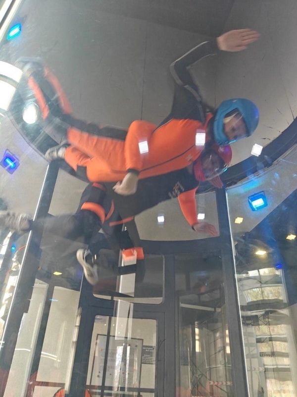 Александр Шатов: Шахтерские теннисисты полетали в аэродинамическом комплексе на Сахалине