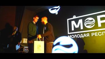 Сторонники партии «Единая Россия» ДНР наградили призеров конкурса Мистер и Мисс «МОРЕ.Будущее»