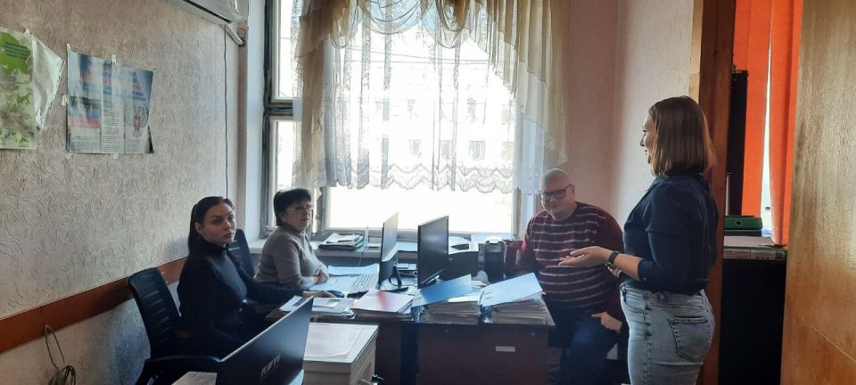 13 ноября заместитель председателя Общественного совета Ирина Северина провела встречу с трудовым коллективом УЖКХ администрации городского округа Торез