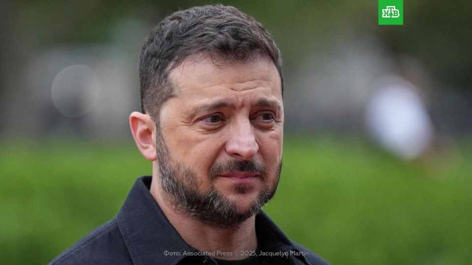 Украинское правительство столкнулось с самыми серьезными обвинениями с момента избрания Зеленского и маловероятно, что дело на этом закончится, пишет Le Monde