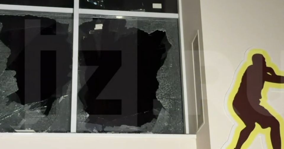 Школа в центре Донецка повреждена из-за удара дрона ВСУ