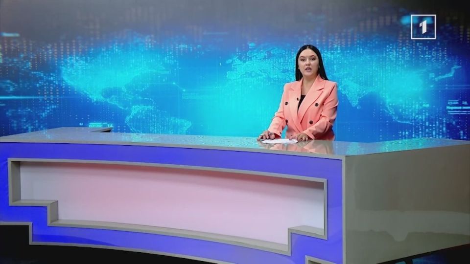 Безопасность на первом месте: 25-метровый аварийный тополь спилили по просьбе жителей