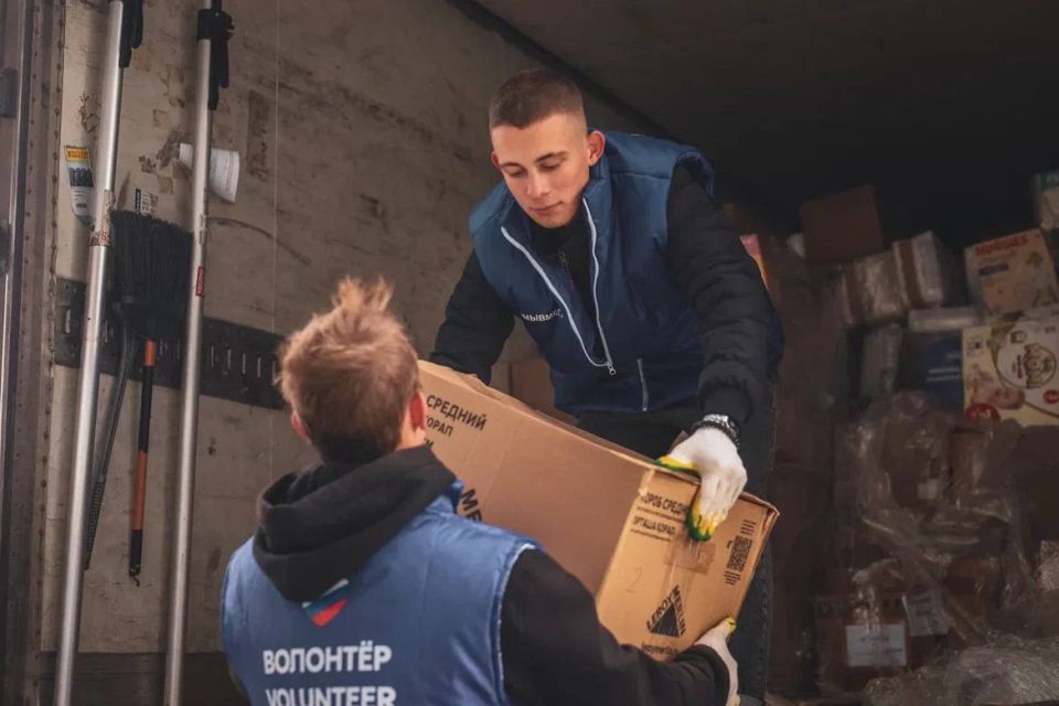 В Донецкой Народной Республике стартовал месячник волонтерства, цель которого – поддержать добровольческое движение, отметить вклад активистов и вдохновить новых участников на добрые дела