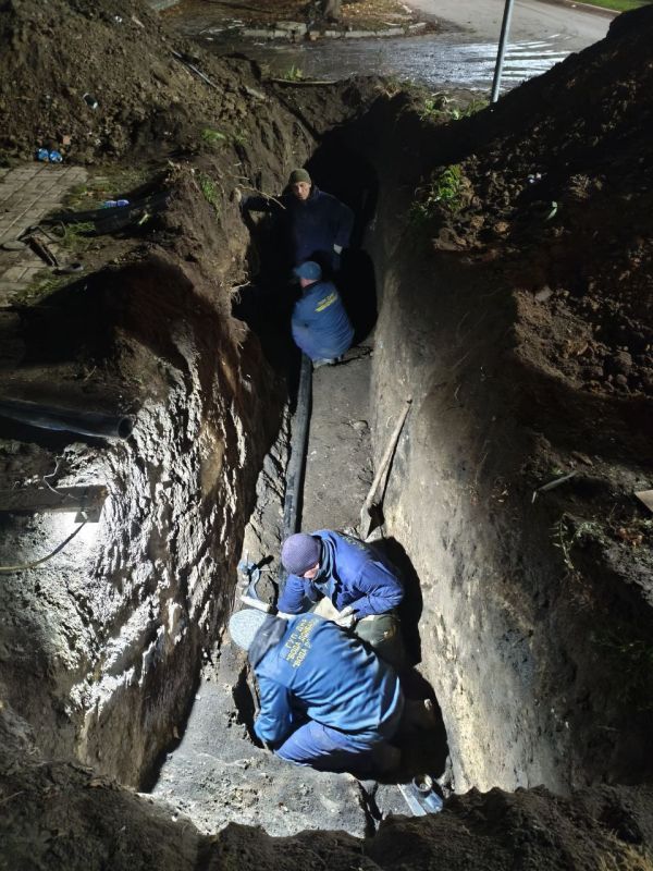 Наталья Великодная: За прошедшую неделю специалистами Тельмановского водоканала совместно с представителями шеф-региона Сверловской области выполнили более 6 видов аварийно восстановительных работ