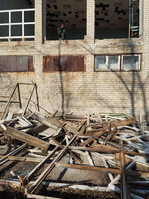 Нижегородские подрядчики обновят окна в больнице Харцызска