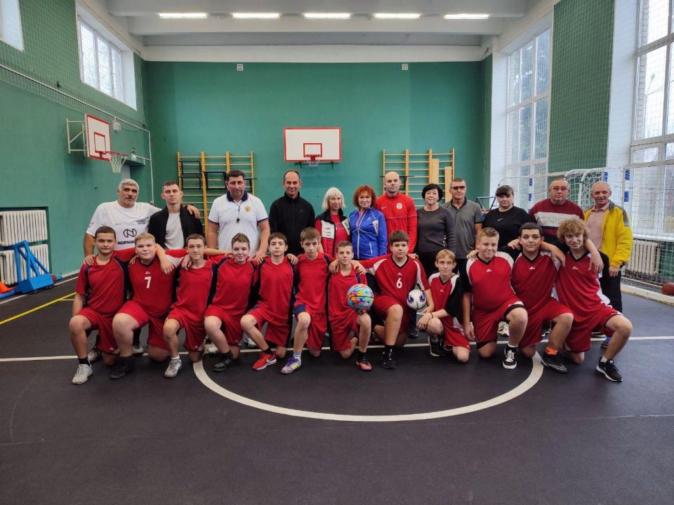 Сергей Желновач: Камчатка поддерживает спортивное развитие в г.о. Дебальцево