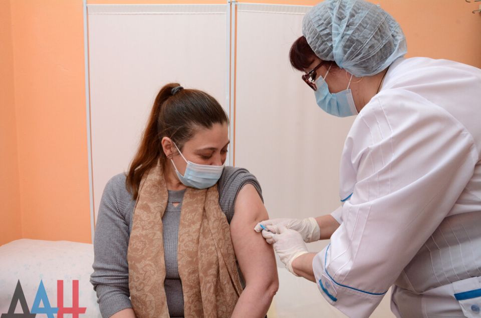 ДНР получила более одного миллиона доз вакцины против гриппа