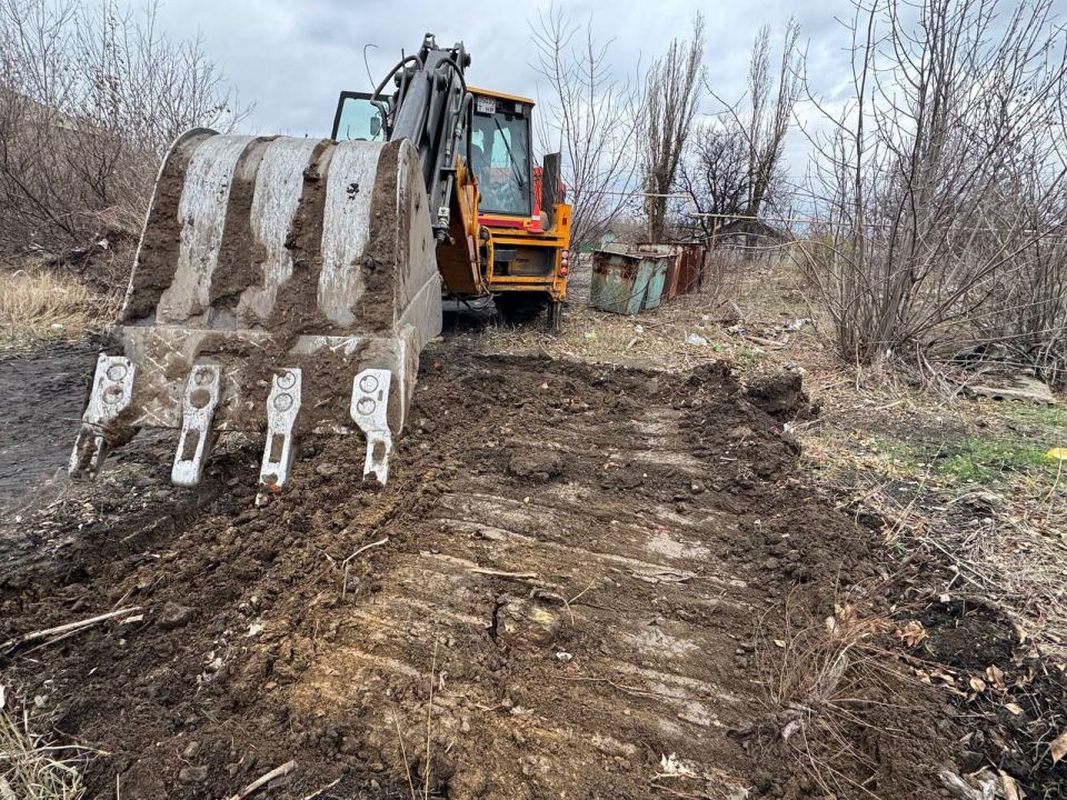 В Ждановке появятся новые контейнерные площадки для мусора