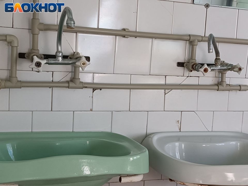 В Донецке, Докучаевске и Старобешево подача воды 18 ноября отменяется