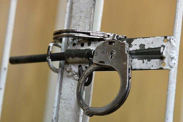 В ДНР осудили мужчину, планировавшего теракт в учебном заведении