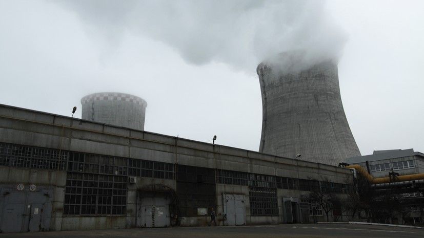 «Беспрецедентная атака на энергосистему»: часть ДНР обесточена после ударов ВСУ по Зуевской и Старобешевской ТЭС