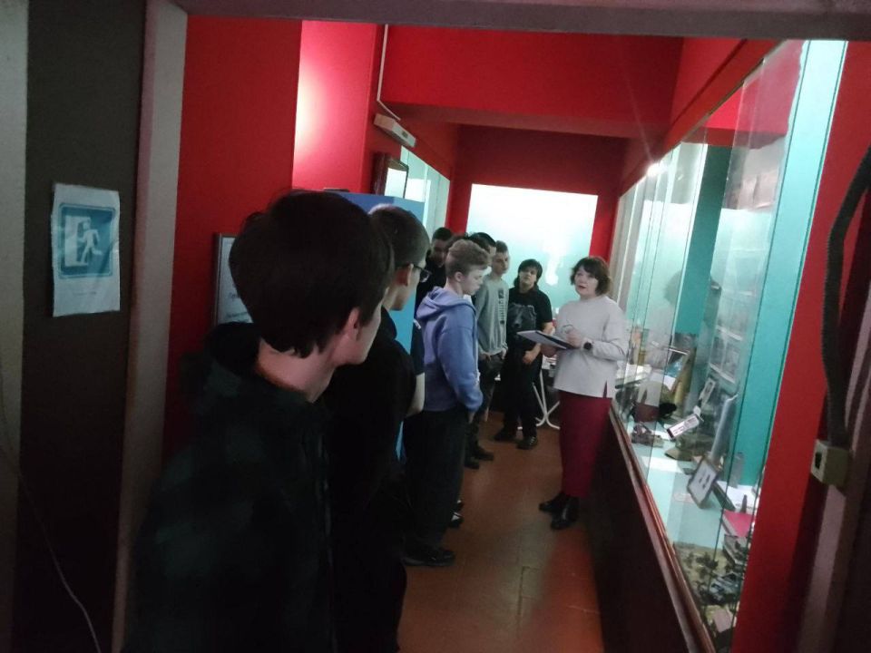 В МБУ «Музей истории город Харцызска» пришли ребята Харцызского технологического колледжа