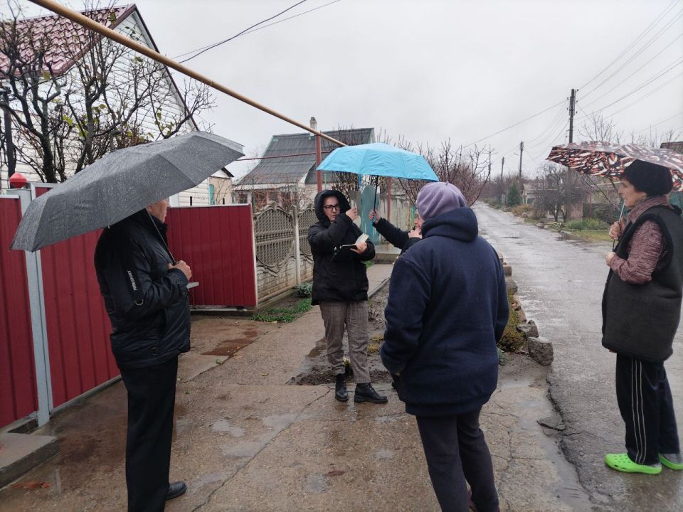 Сегодня, 19 ноября 2025 г. начальник Мироновского территориального отдела управления по работе с территориальными органами администрации городского округа Дебальцево Марина Овчаренко провела встречу с жителями посёлка