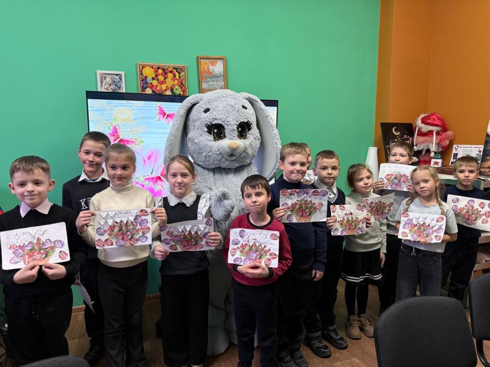 Мастер-класс с участие ростовой куклы Аси