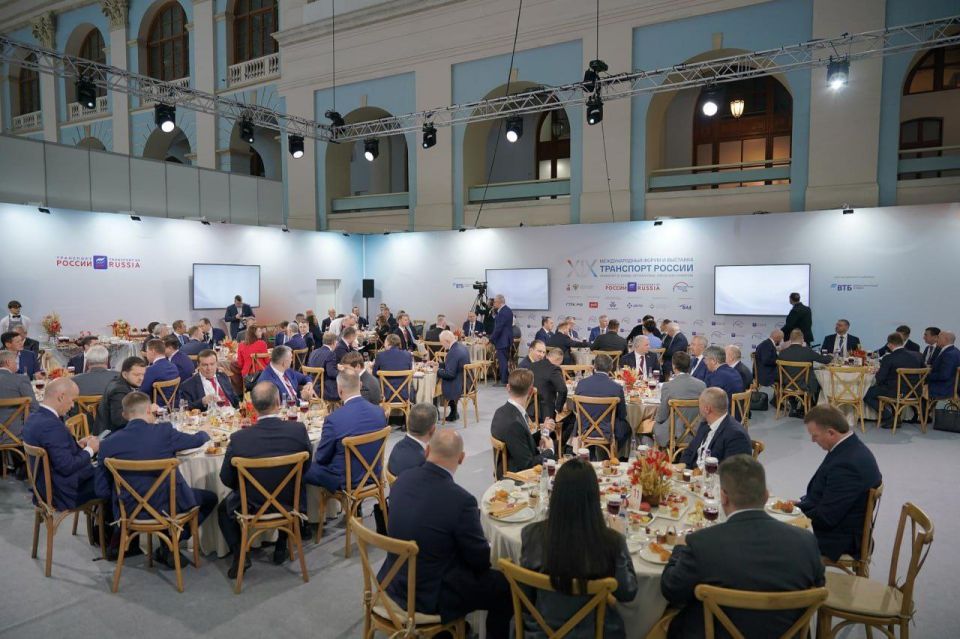 Александр Бондаренко: Транспортная неделя - 2025: К 2030 году в России откроется 16 новых аэропортов, в том числе пять - в воссоединенных регионах