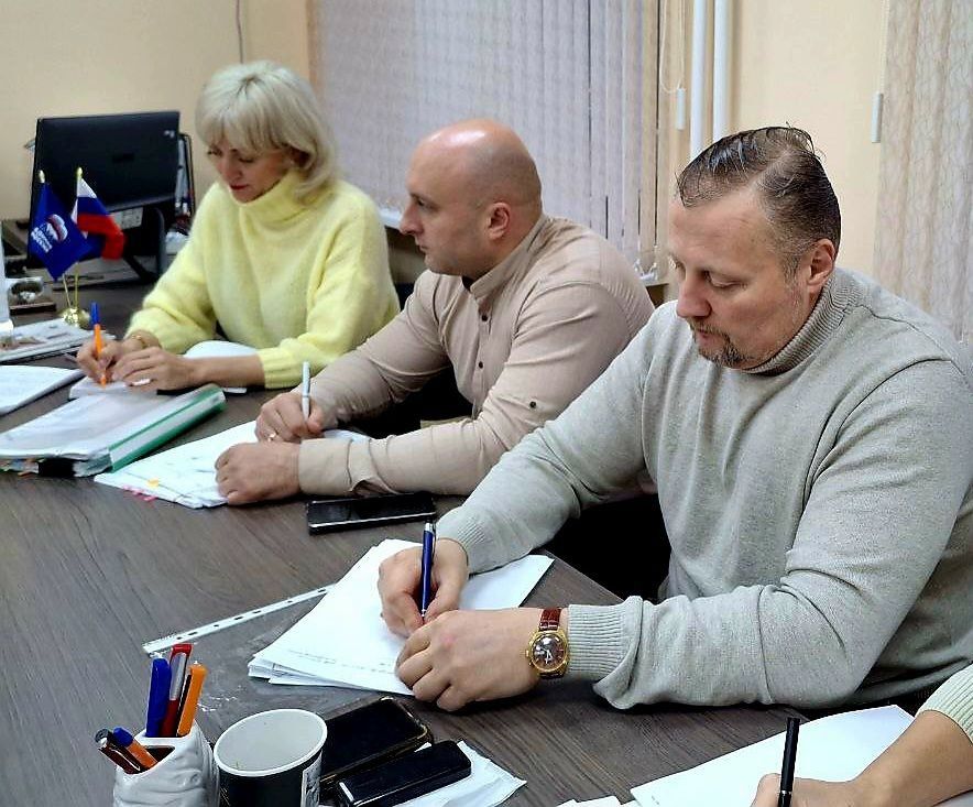 Состоялось заседание комитета по вопросам депутатской деятельности, законности и правопорядка