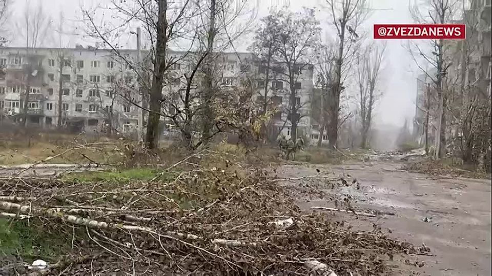 На кадрах — освобожденный район Шахтерский в Красноармейске