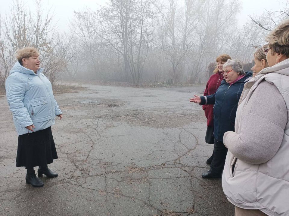 21 ноября спикер Галина Егорова провела встречу с населением возле дома № 14 по улице Коминтерна
