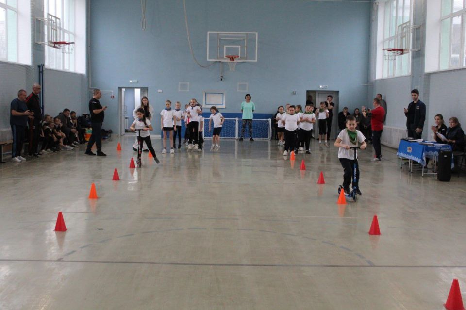 Вчера в Мариуполе стартовало замечательное физкультурное мероприятие «Дружи со спортом с малых лет»