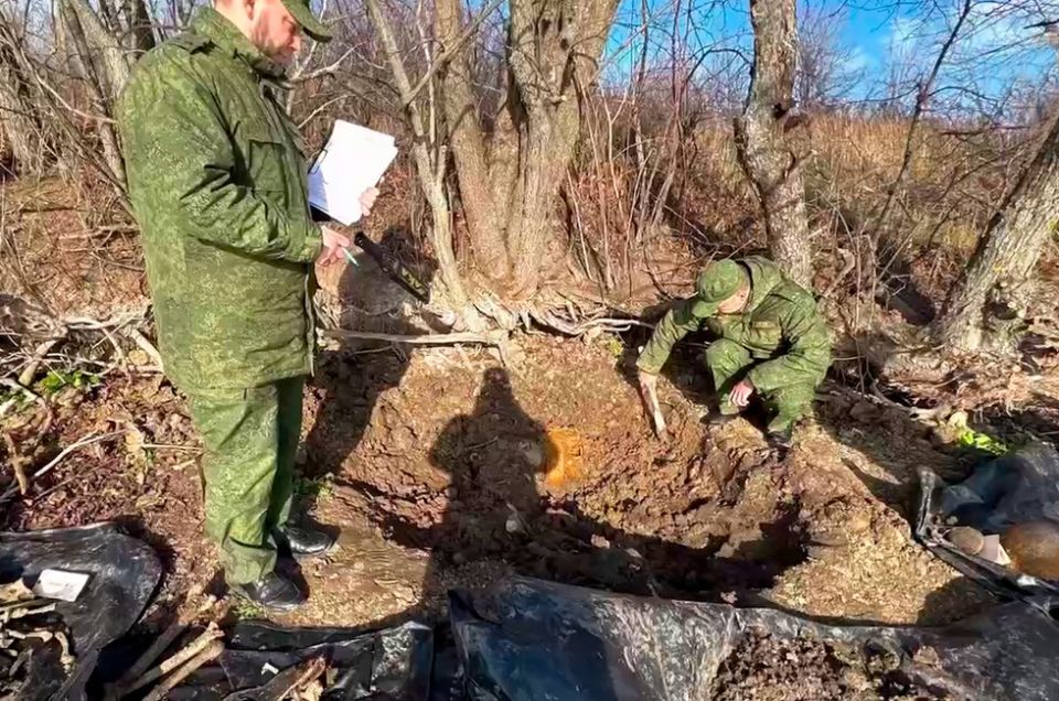 Следователи СК ДНР обнаружили останки пяти красноармейцев в Шахтерском округе