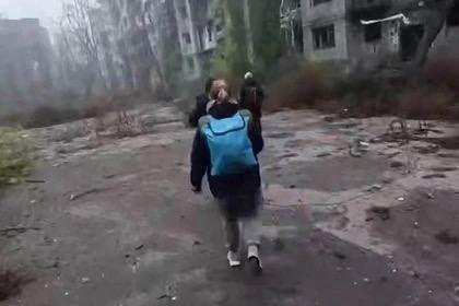 ВС России эвакуировали несколько групп мирных жителей из Димитрова