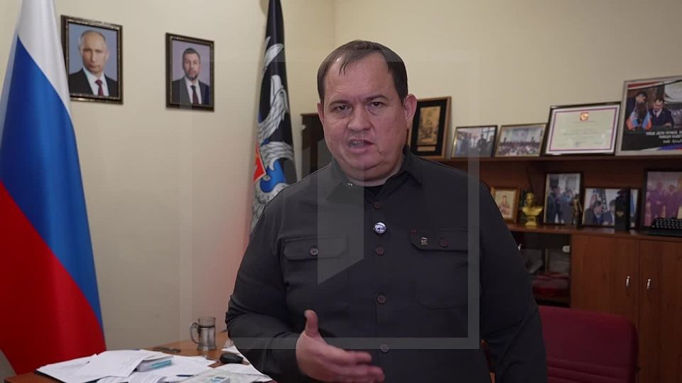 Несмотря на водную блокаду, которую устроил Донбассу киевский режим, и перекрытие канала Северский-Донец – Донбасс, вода в Республике подаётся практически везде по графику