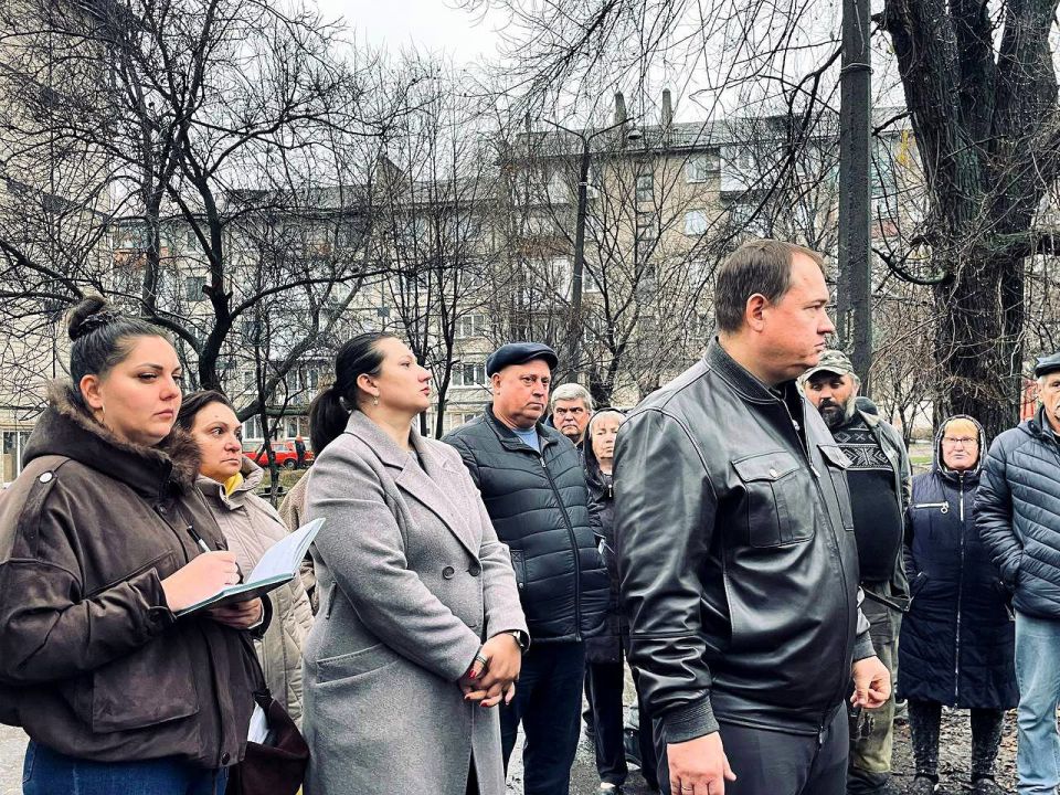 Депутаты фракции «Единая Россия» в Народном Совете провели сход граждан в Червоногвардейском районе Макеевки