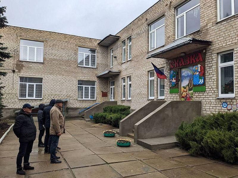 Бурятия продолжает помогать восстанавливать Старобешево