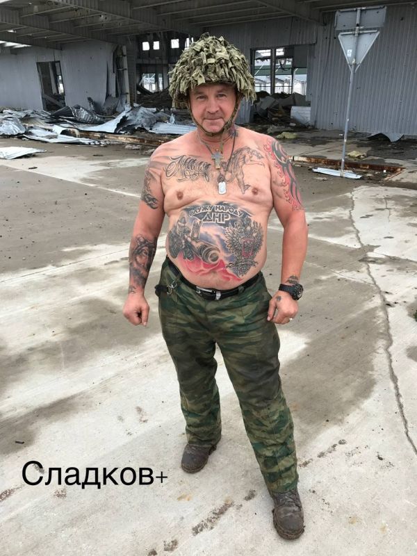 «Господарь» - магазин разбитый ВСУ, на окраине Ясиноватой, линия фронта перед СВО