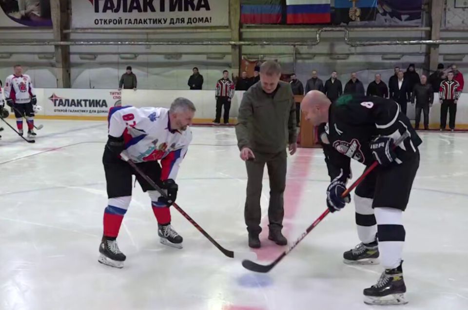 В Донецке стартовал региональный этап Ночной Хоккейной Лиги