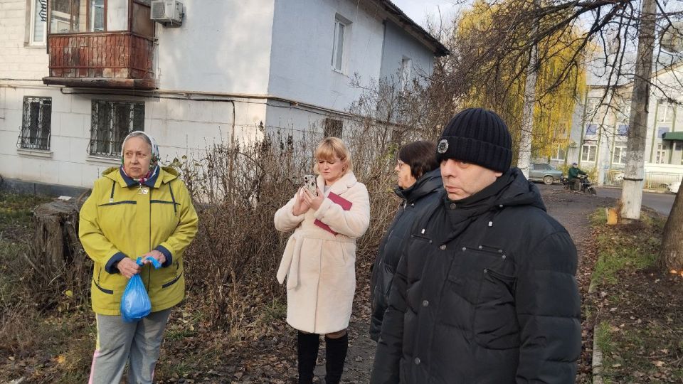 По поручению Главы ДНР Дениса Пушилина проводятся встречи с населением для выявления проблемных вопросов на подведомственной территории