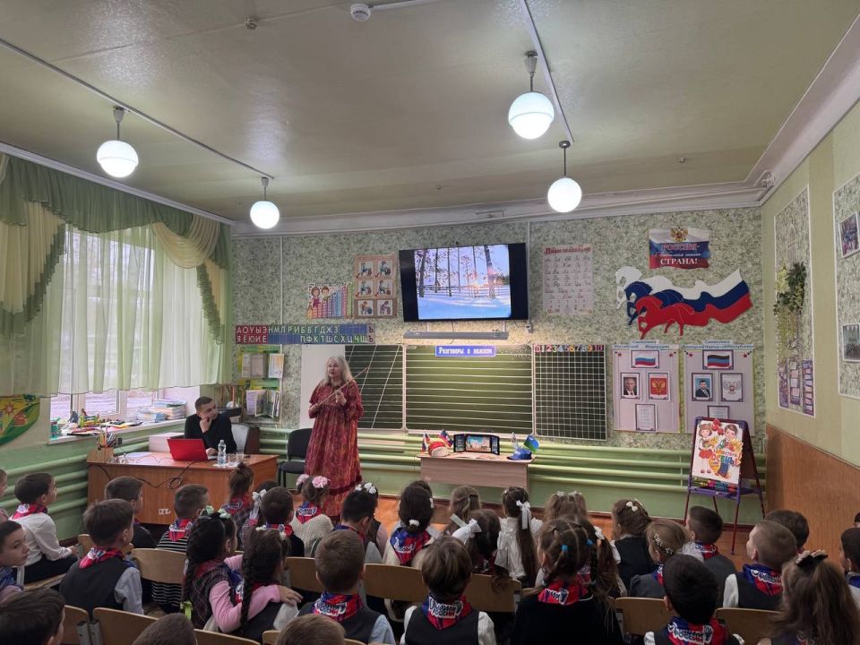 Учащиеся общеобразовательных организаций принимают участие в культурно-образовательном проекте "Земля легенд"