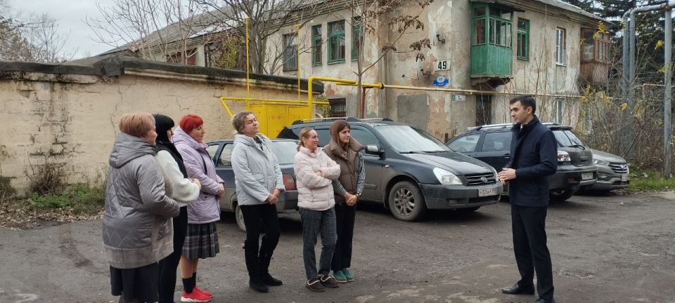 24 ������ ������� ����������� ���������� ������ ������ ���� ������ ������� �� ������: �.�. ��������, �. ��������, ��. ��������, �.51, � ������ ��������� ����� ��� ������ ��������