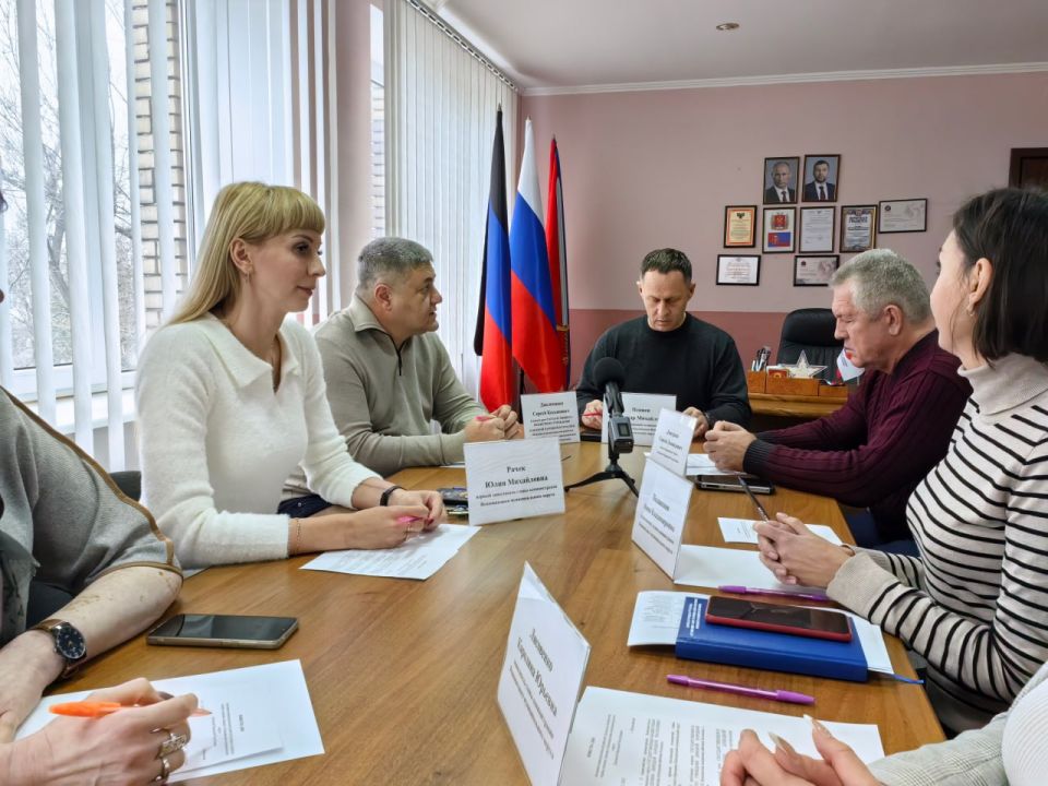 Александр Пеняев: Провел заседание межведомственной рабочей группы по здравоохранению